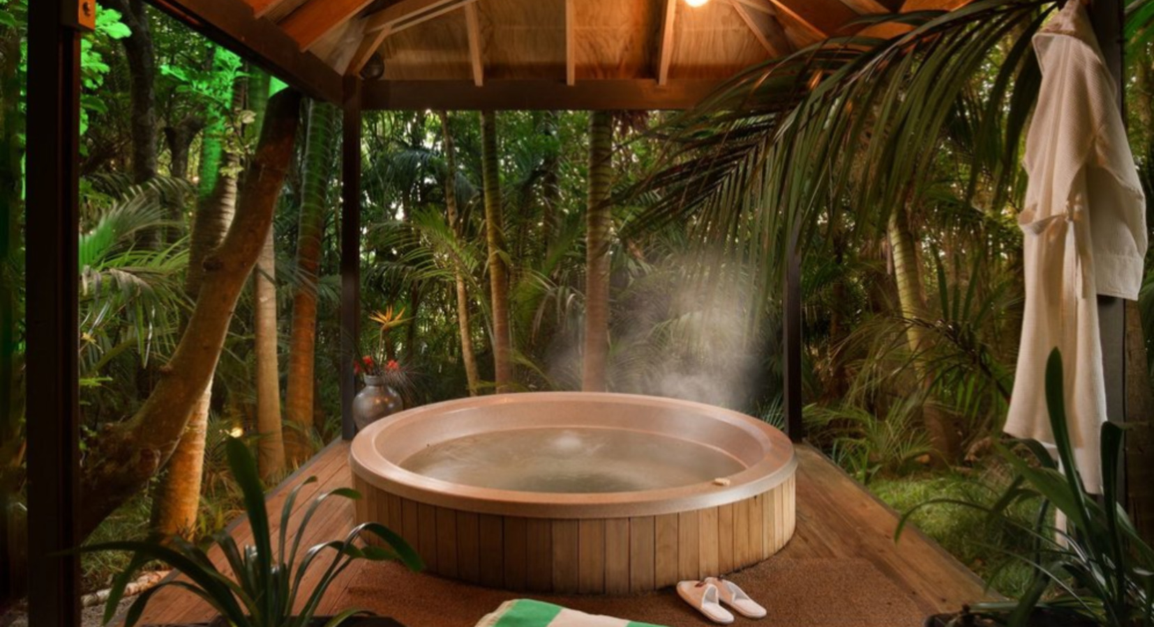 Outdoor hot tub