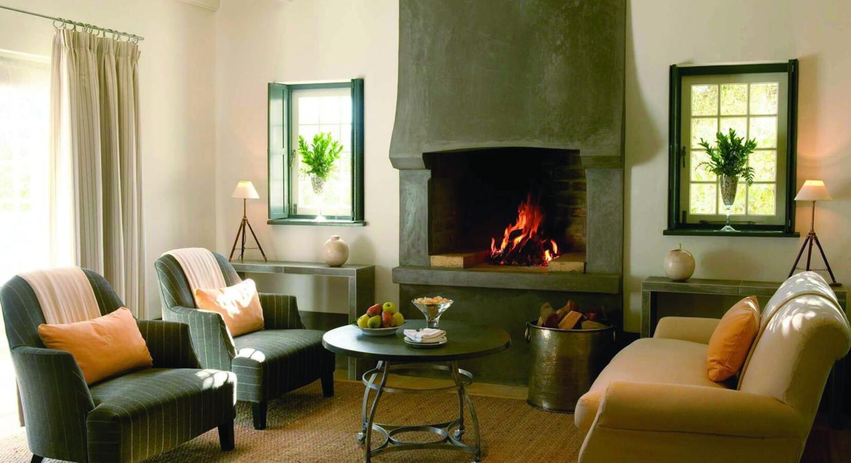 Suite with fireplace