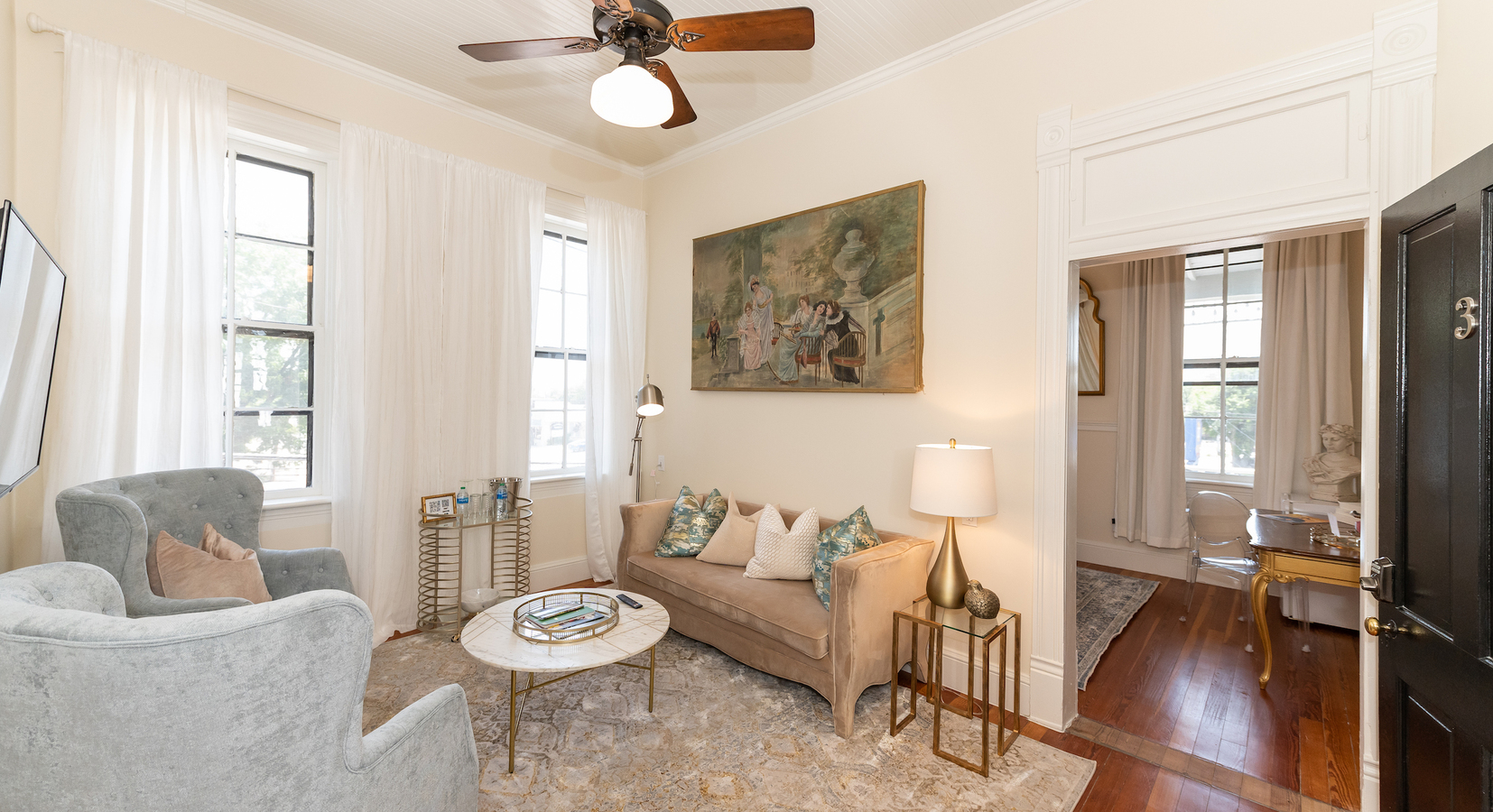 Guest Room Sitting Area