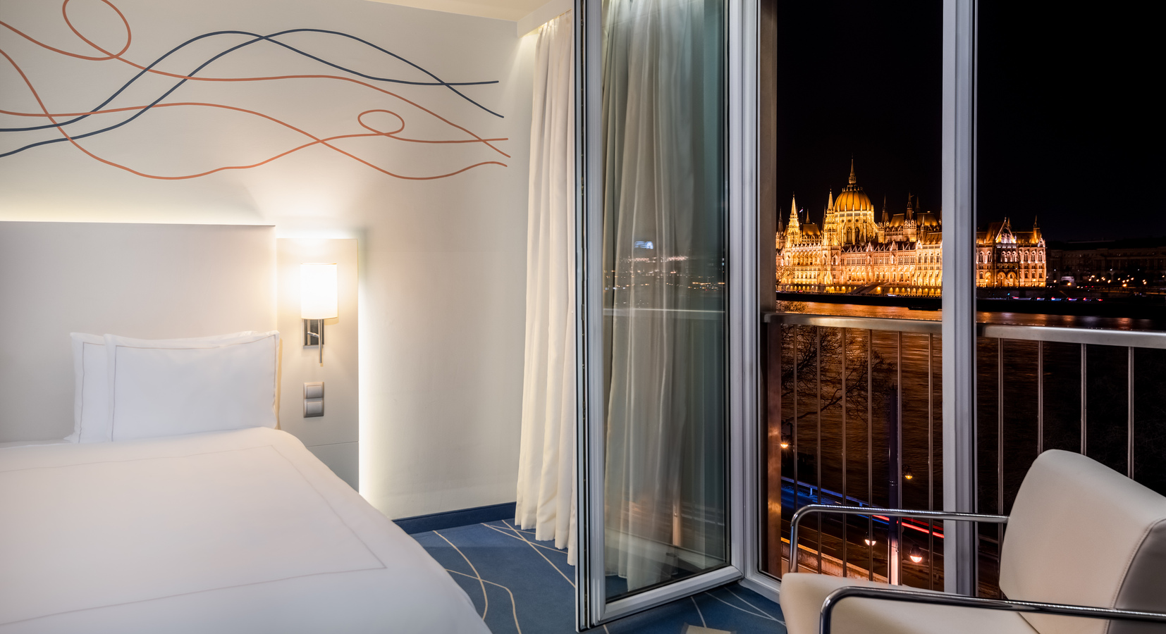 Park Plaza Budapest Superior room with Danube view