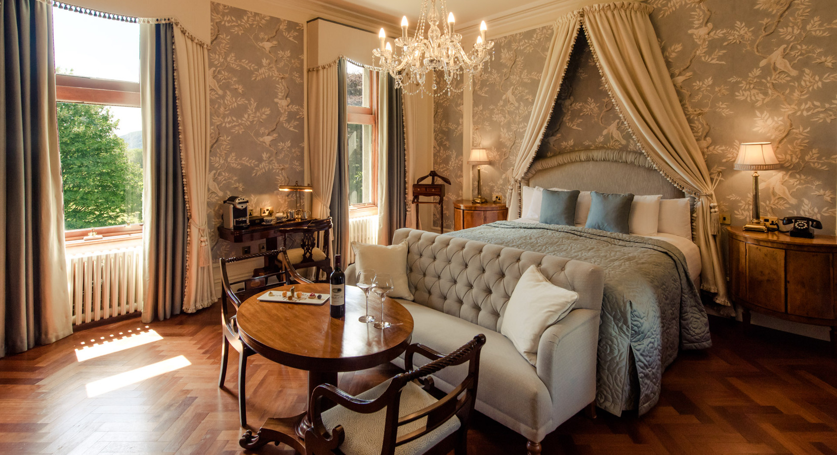 Signature Bedroom in the Manor House 