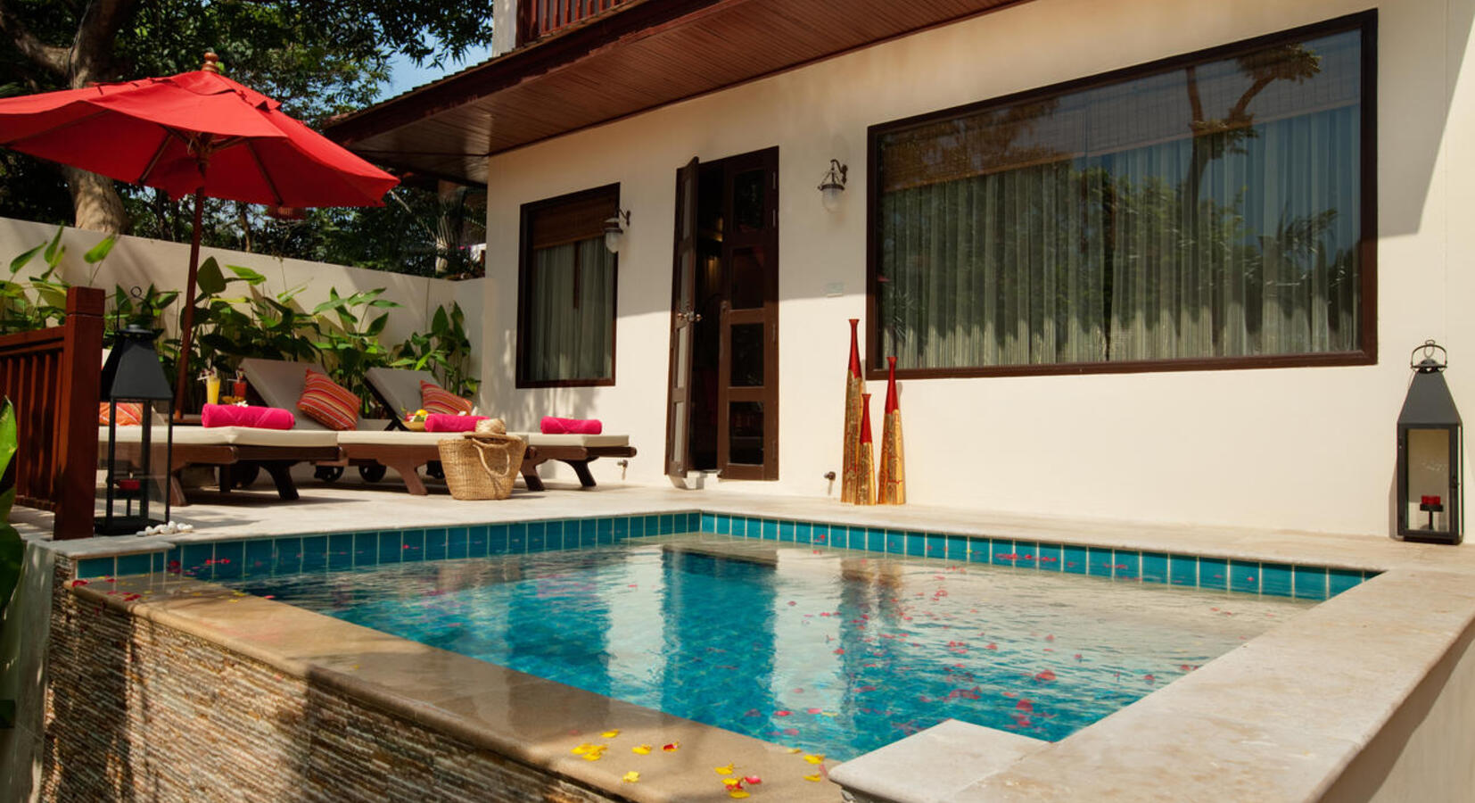 Deluxe villa with private pool