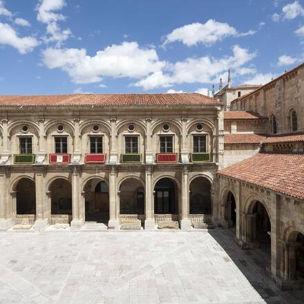 Hotel Real Colegiata de San Isidoro