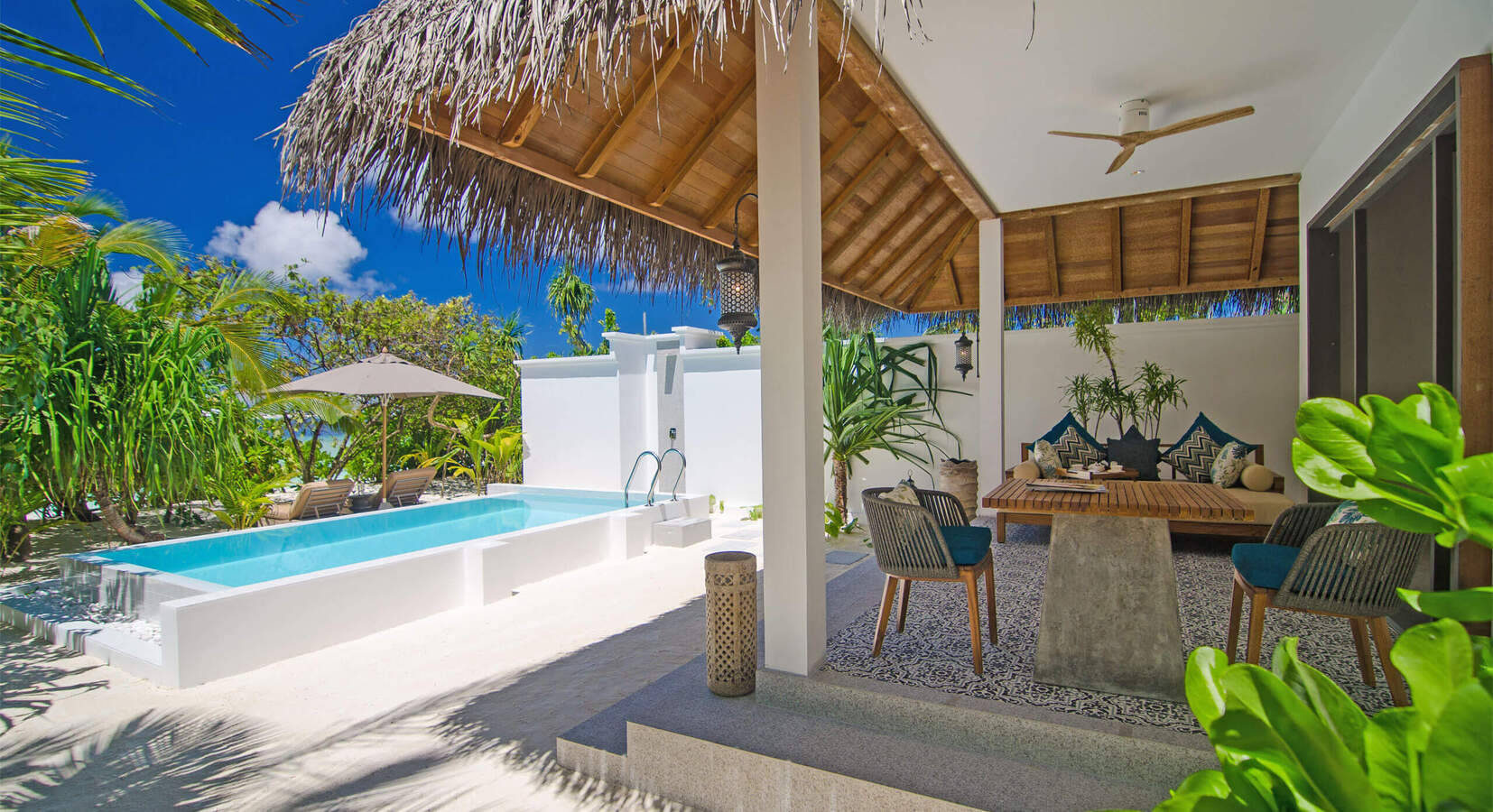 Beach Villa Outdoor Lounge