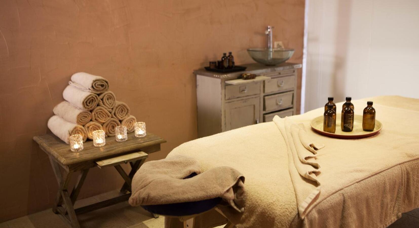 Spa treatment room