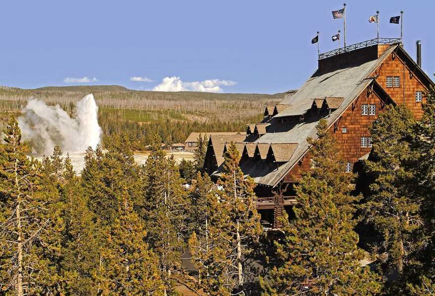 Old Faithful Inn