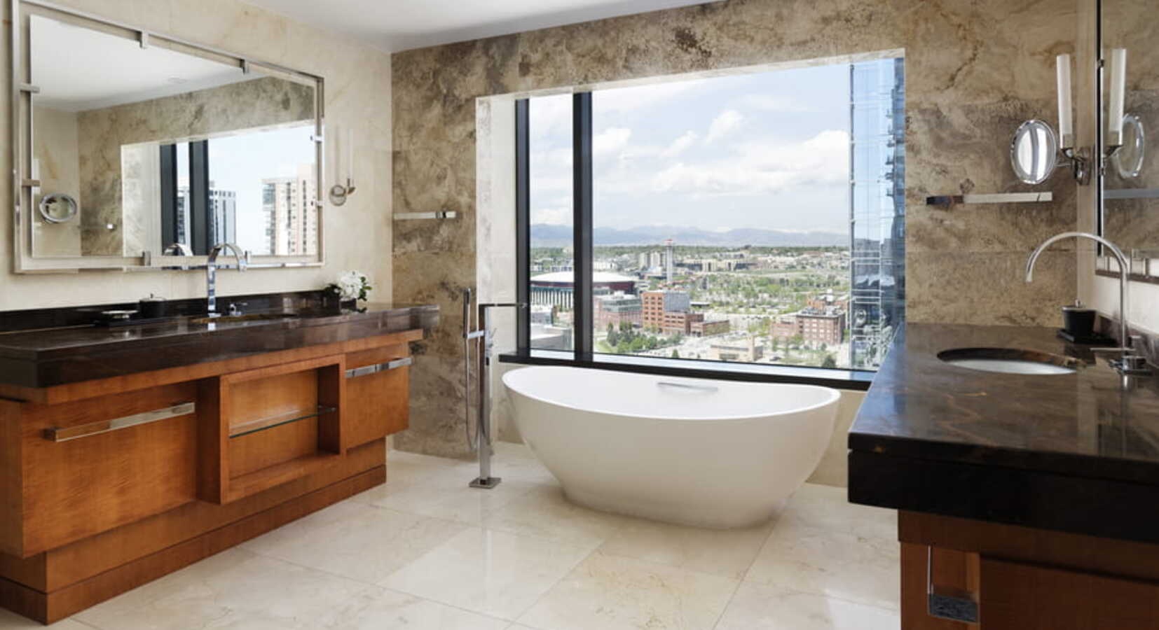 Premier One Bedroom Suite Bathroom