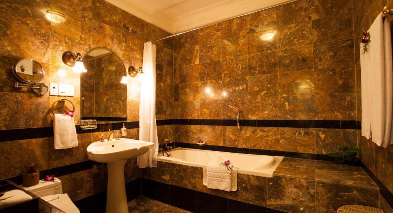 Marble Bathroom 