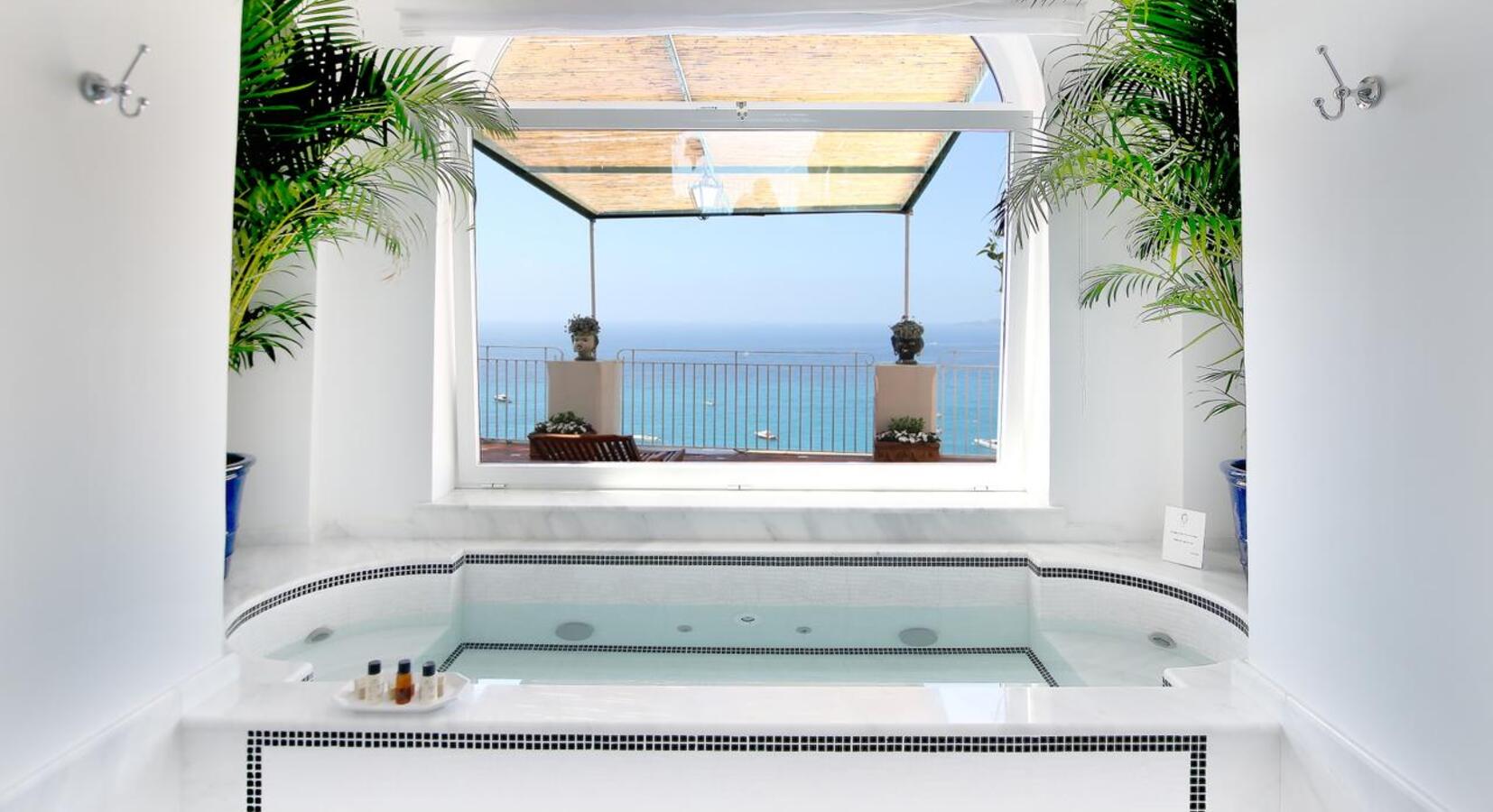 Guest Suite with private whirlpool tub