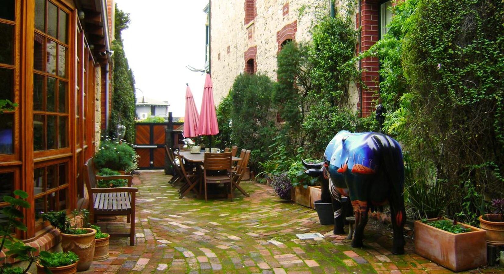 Courtyard detail