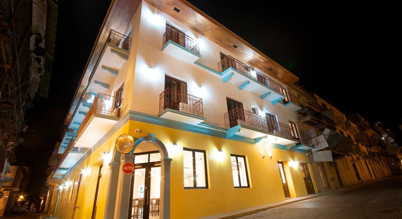 Photo of Tantalo Hotel