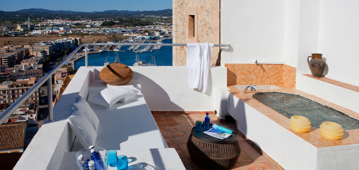 hotel la torre del canonigo ibiza