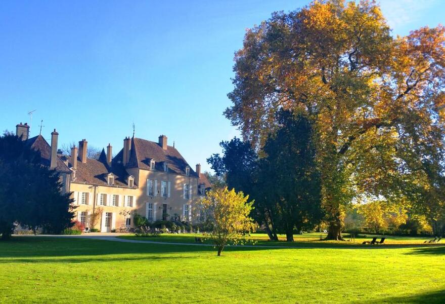 Château de Vault de Lugny