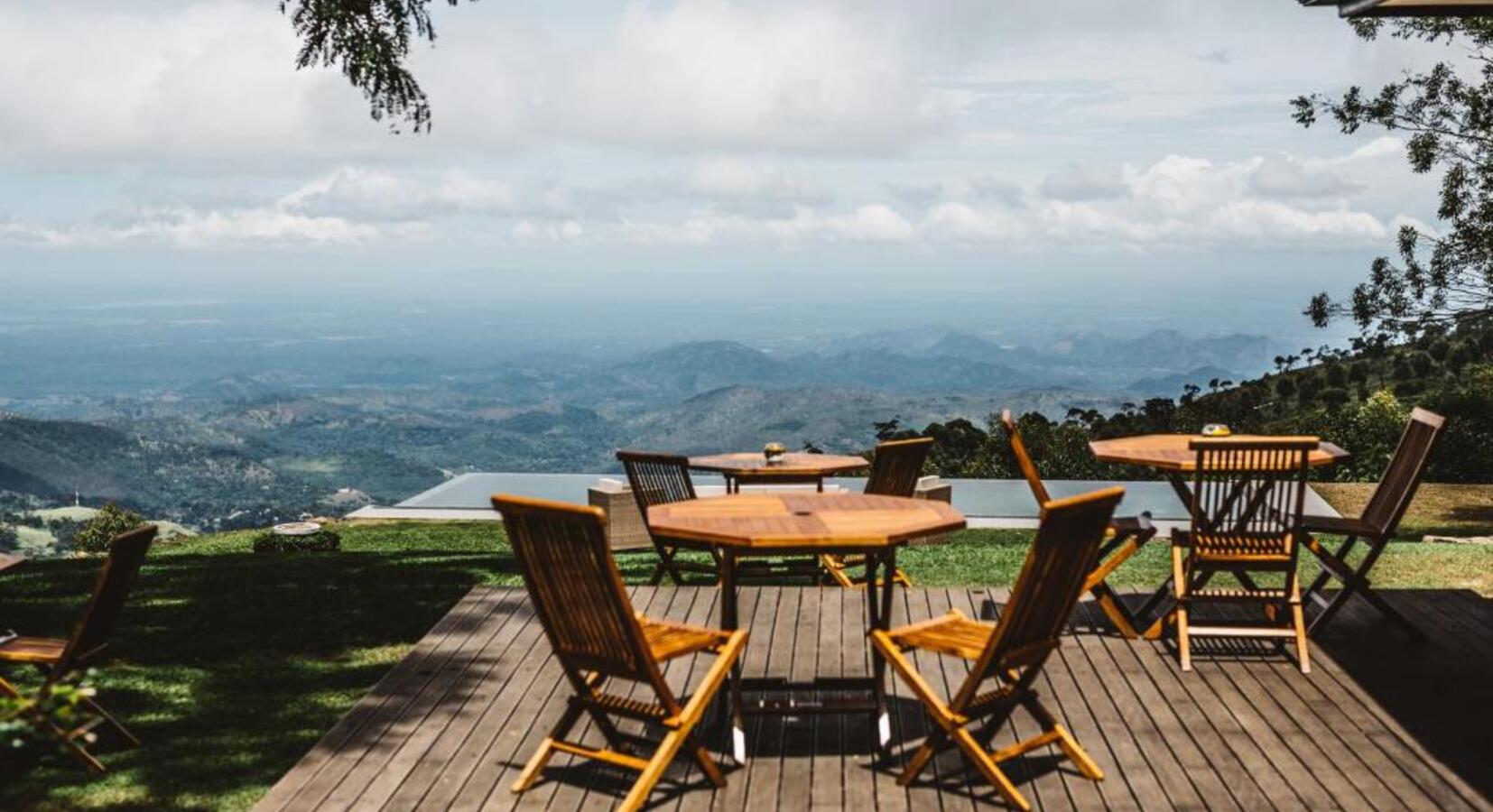 Terrace with Mountain View