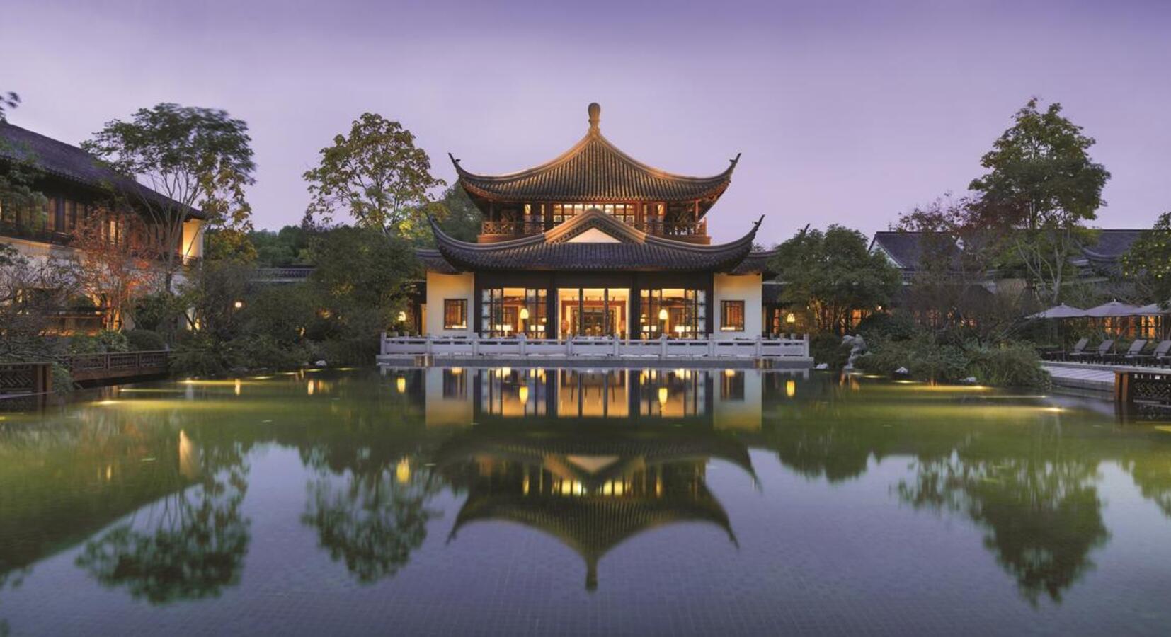 Photo de Four Seasons Hangzhou at West Lake