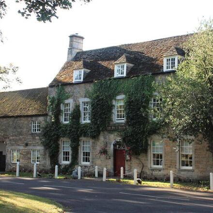 Fox and Hounds Hotel