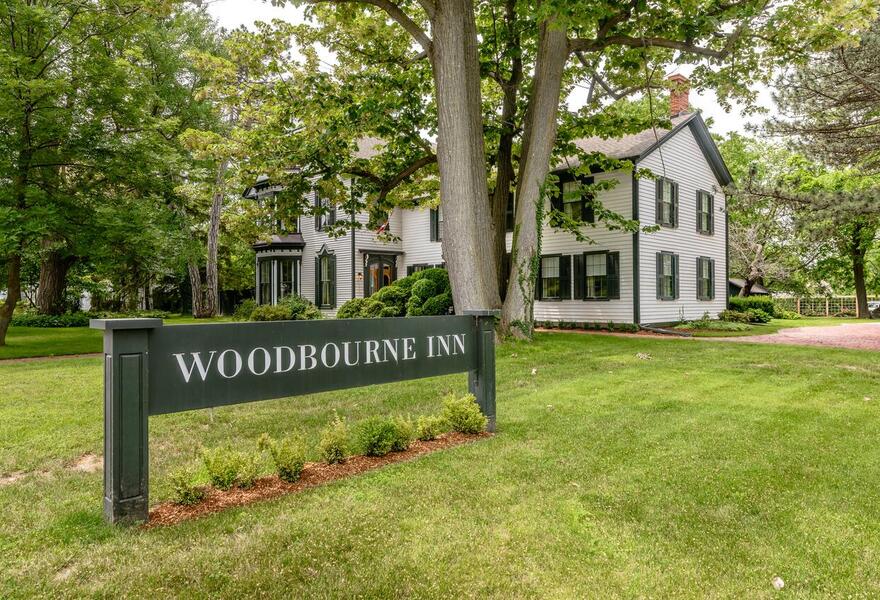 Woodbourne Inn