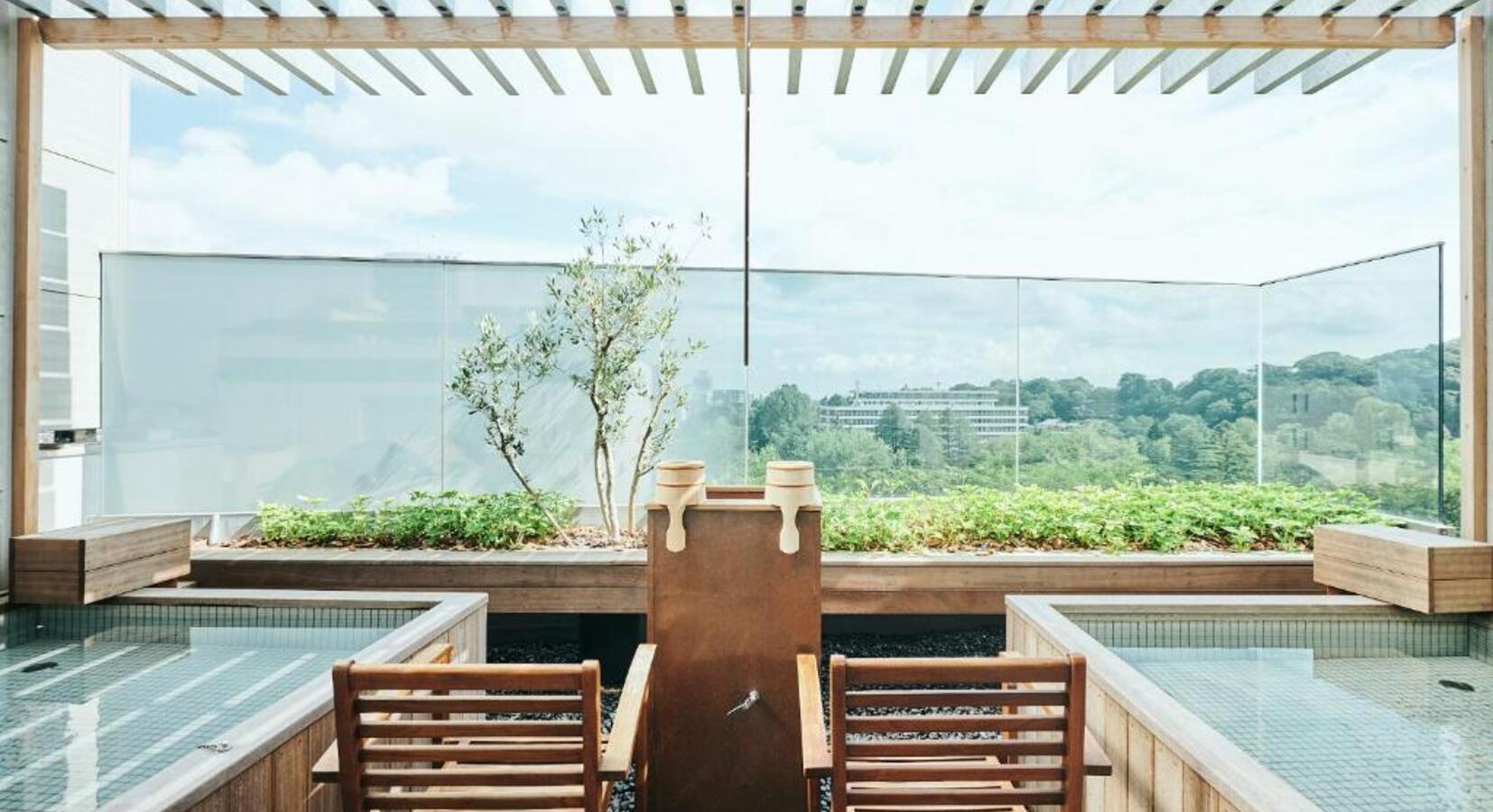 Rooftop Sauna and Bath