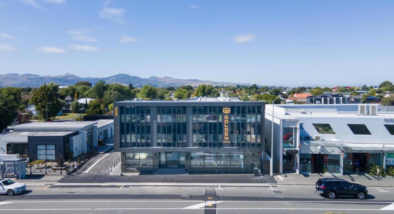 Golden Hotel Exterior