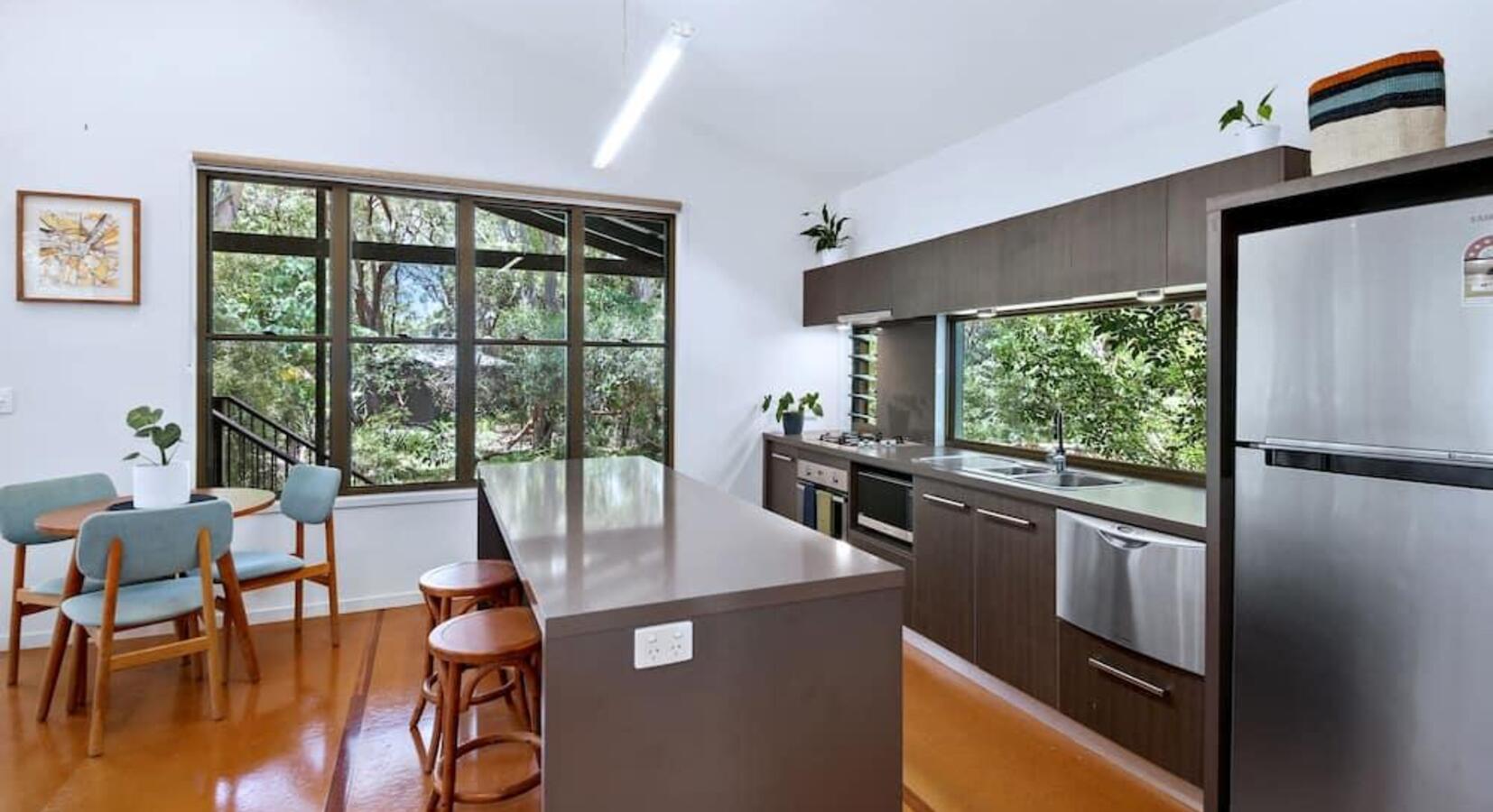 Weyba Lakehouse - Kitchen 