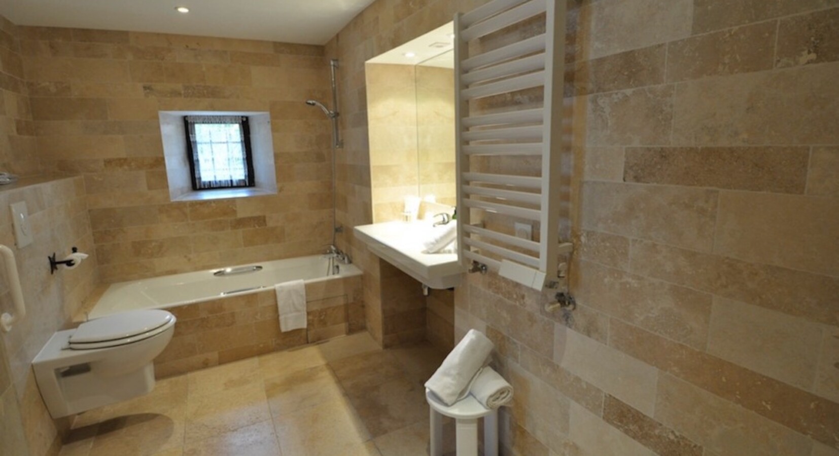 Provence Room En suite