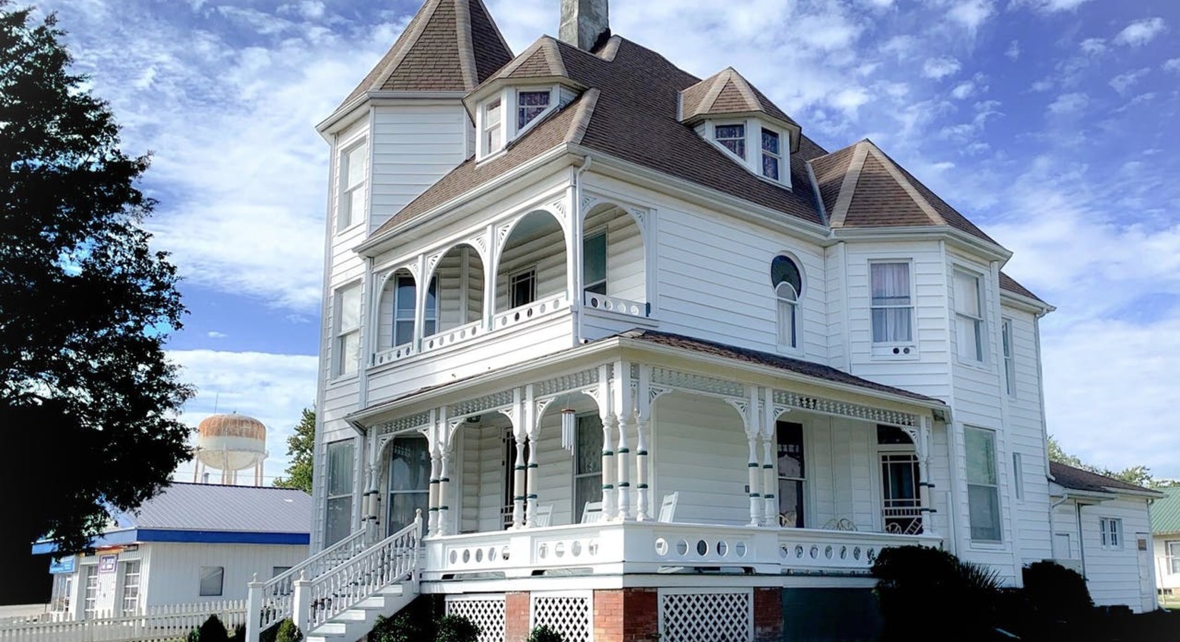 Photo of The Victorian on Main