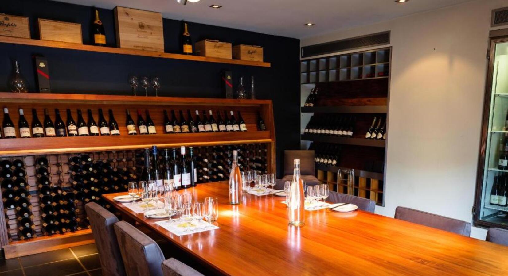 Wine Tasting Room 