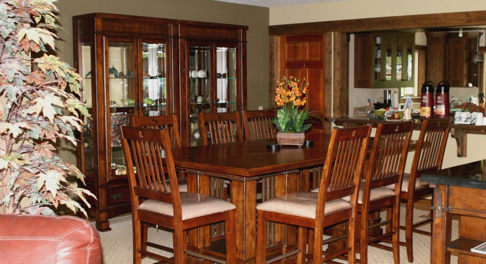 Breakfast Room