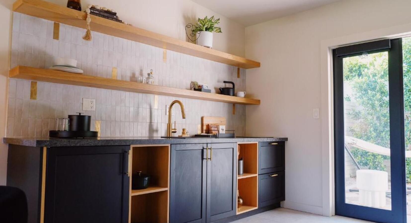 Guestroom Kitchenette