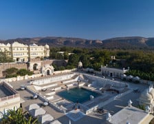 The 8 Best Hotels near the Ranthambore National Park