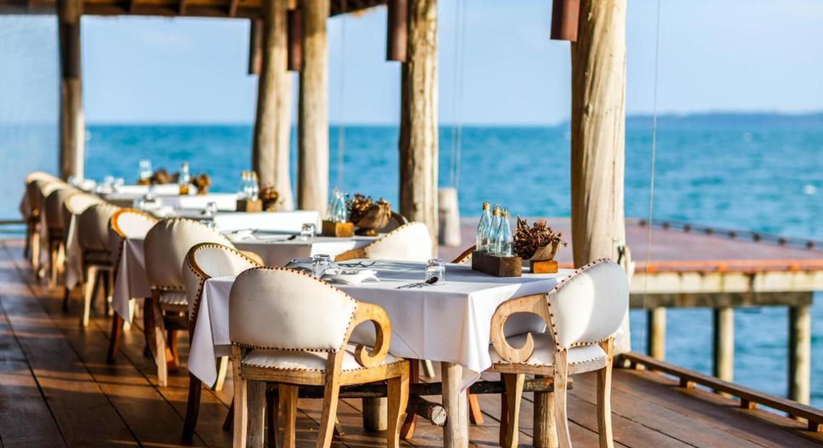 Oceanfront Dining