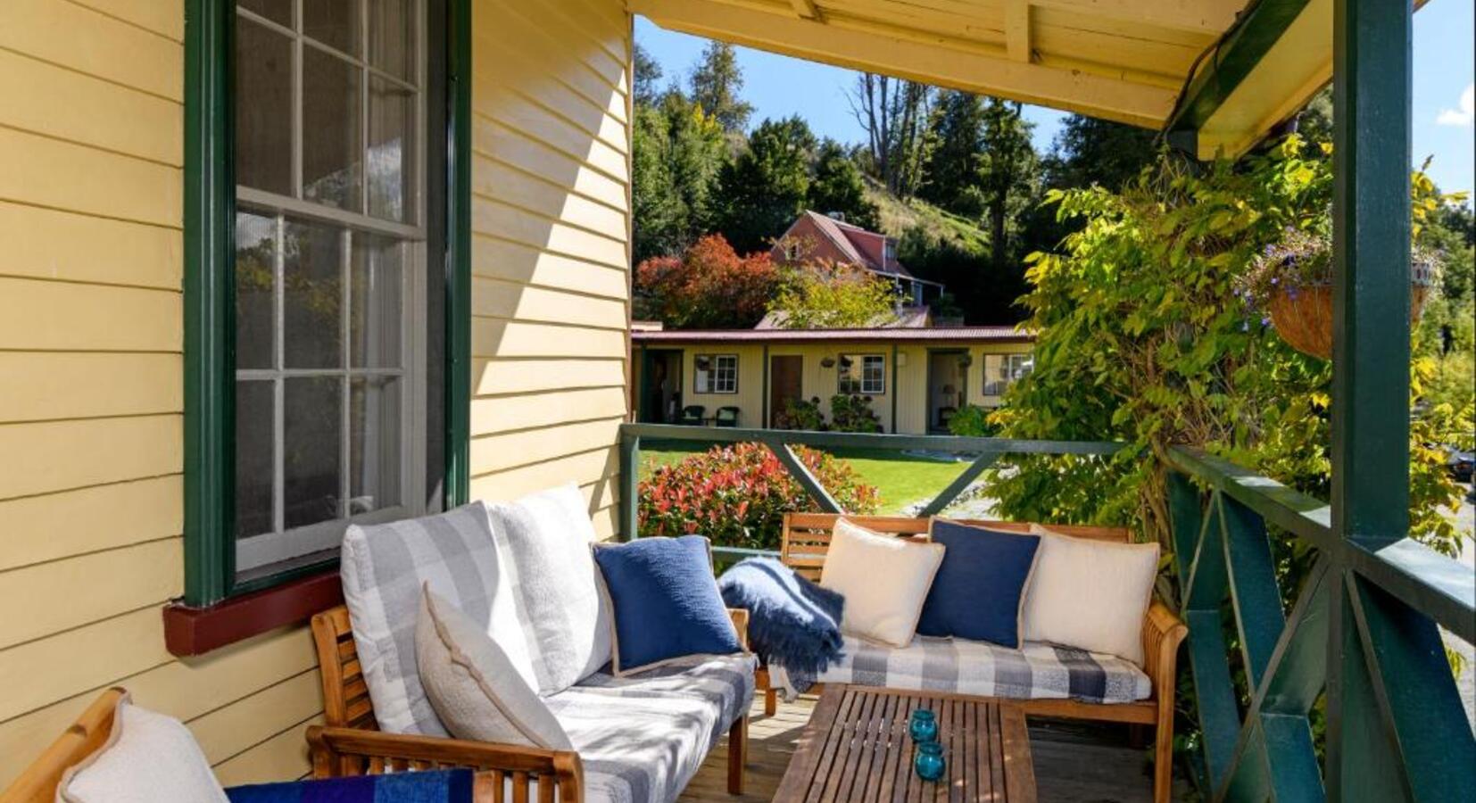 Cosy Terrace Seating