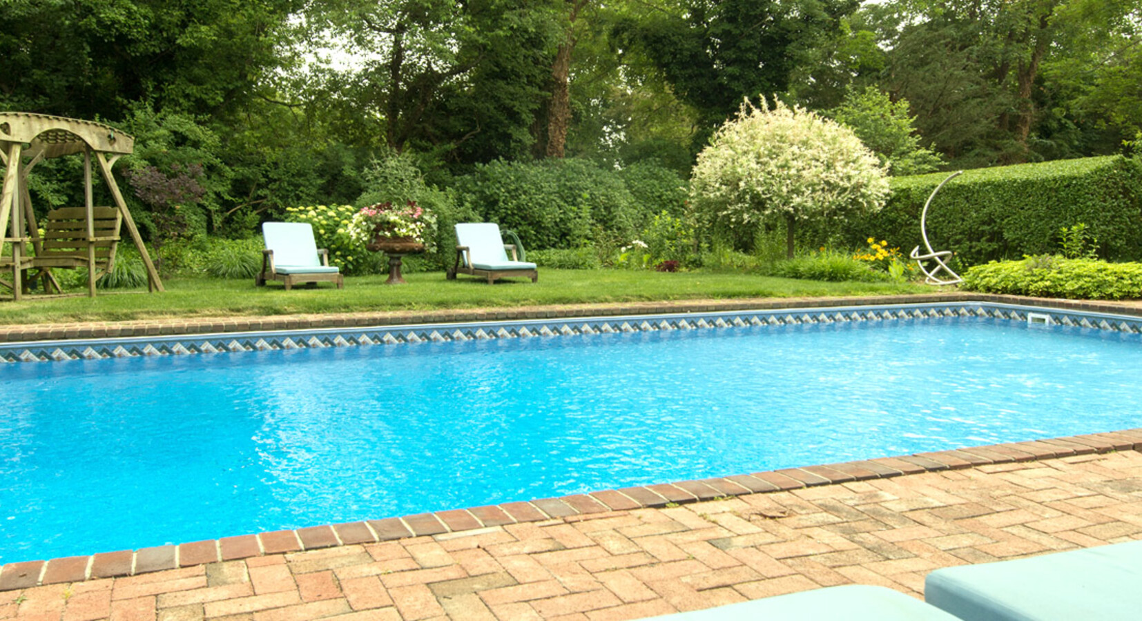 Inn: outdoor pool