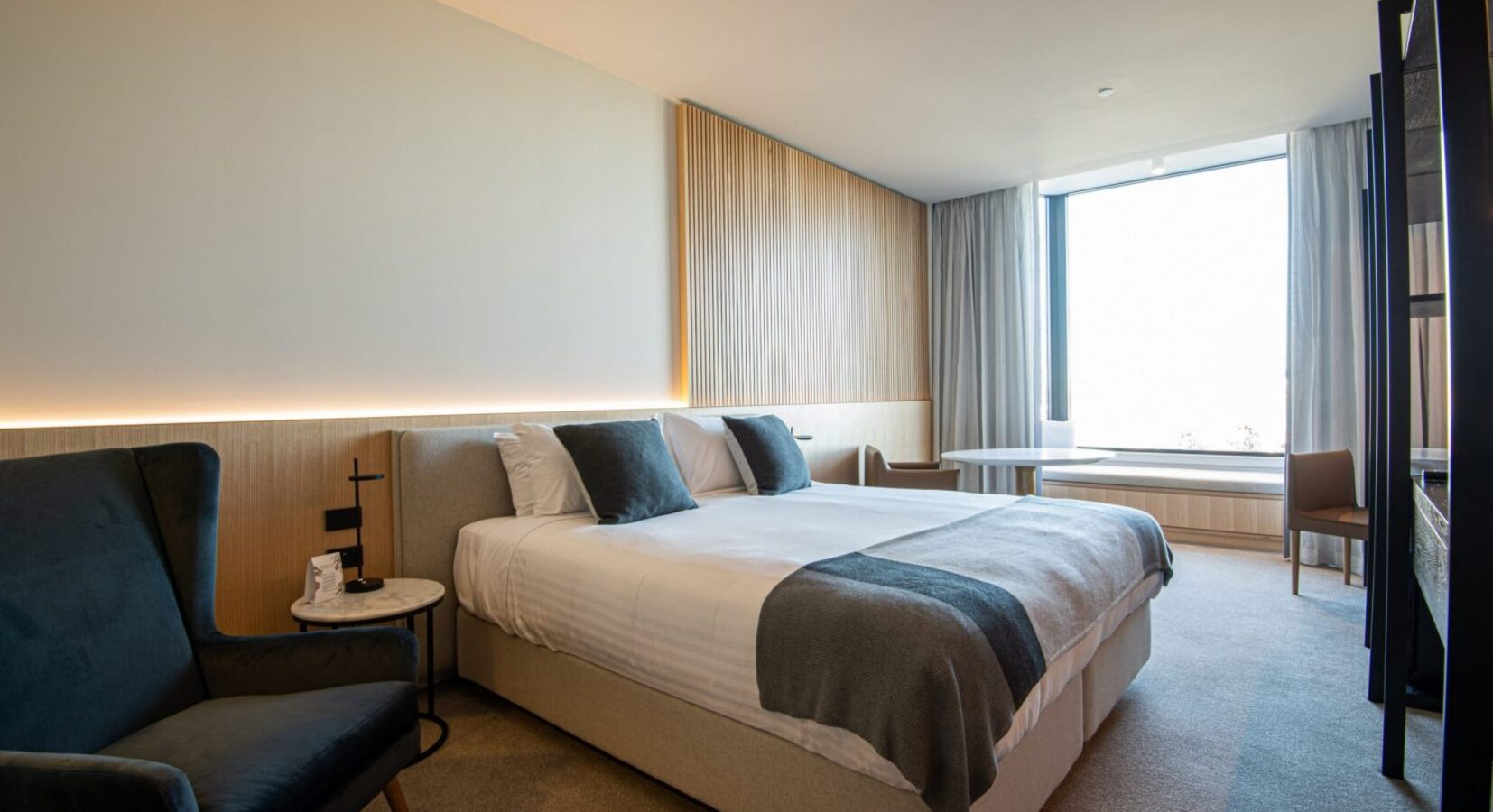 Elizabeth Quay Luxury Studio - Bedroom