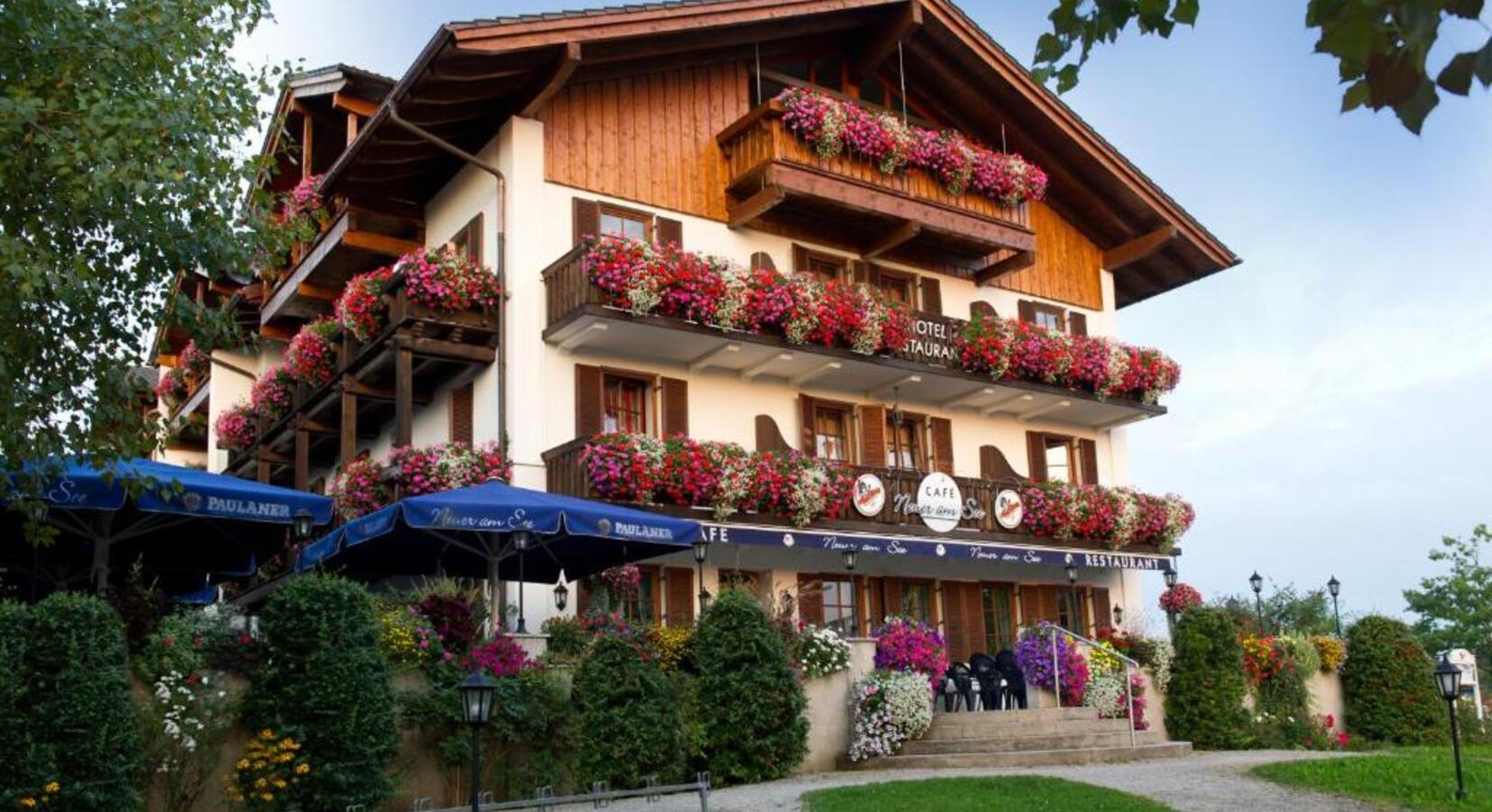 Photo of Hotel Neuer am See