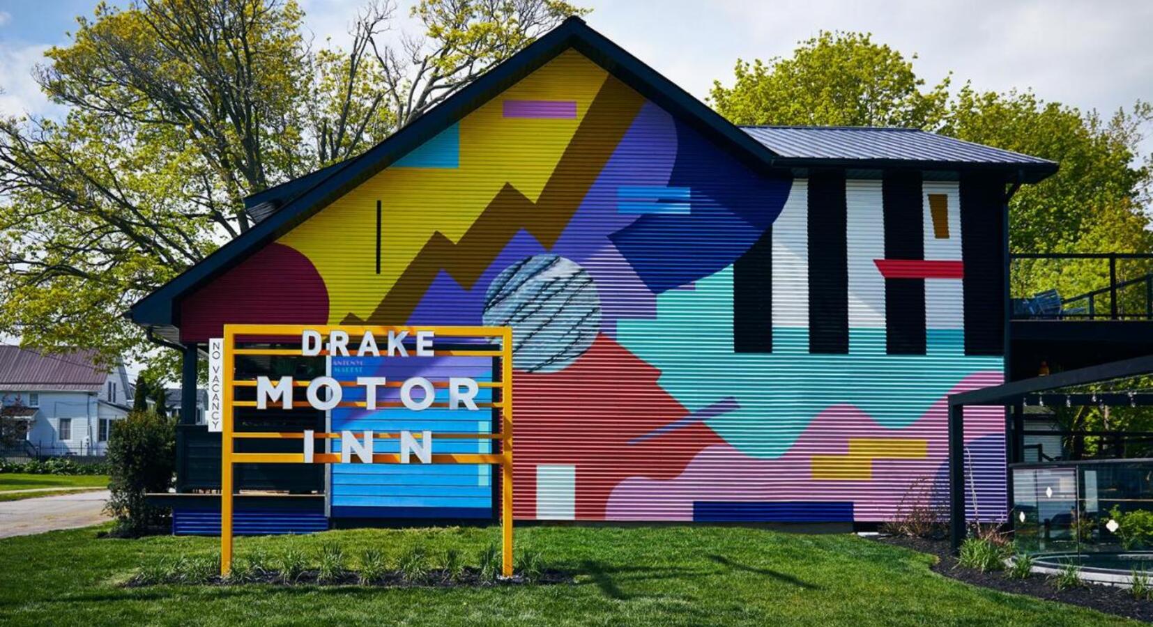 Photo of Drake Motor Inn