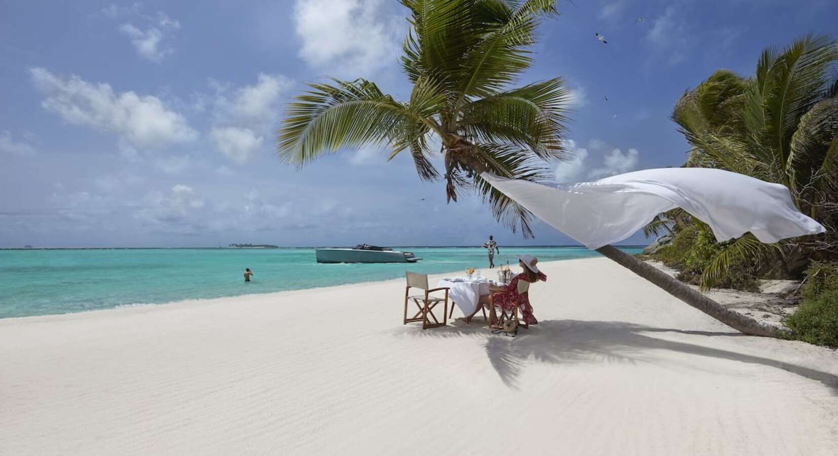 Beach dining