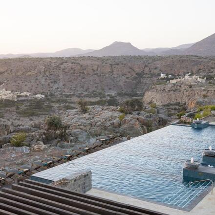 Mountain view infinity pool