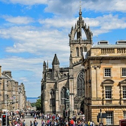 The 5 Best Hotels on The Royal Mile (or Almost)