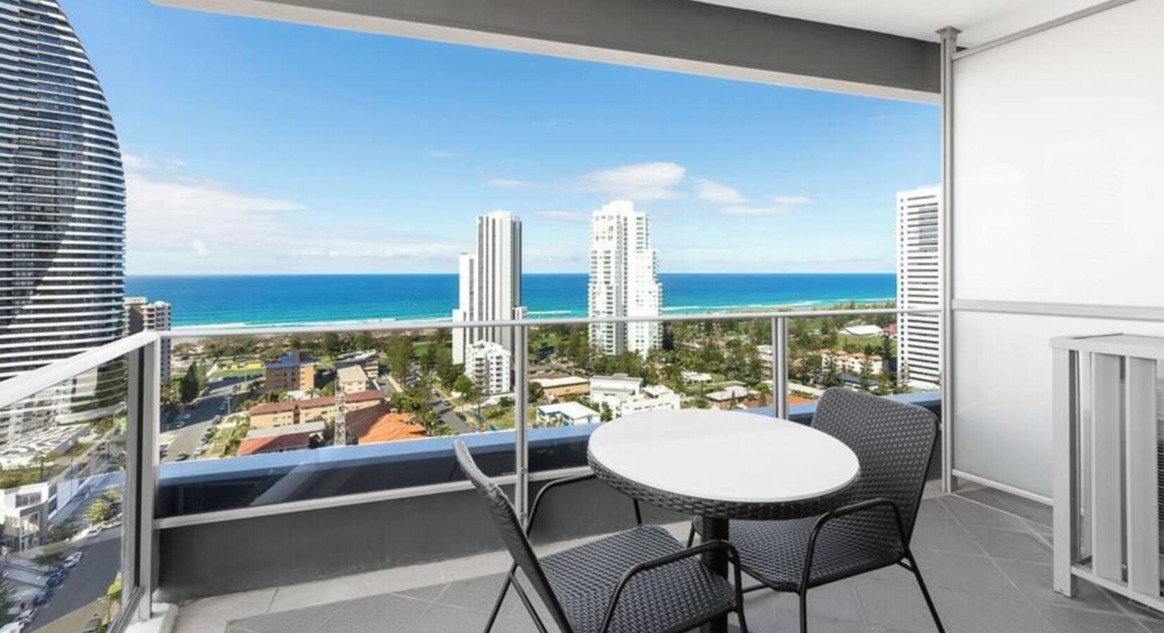 Photo of Meriton Suites Broadbeach