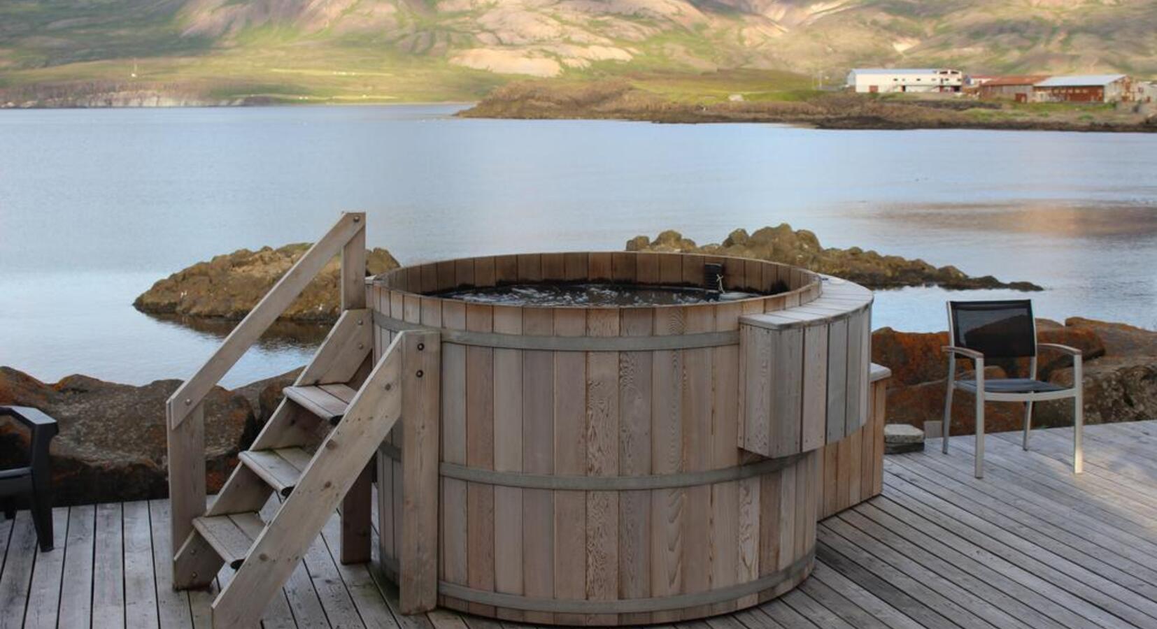 Wooden Hot Tub 