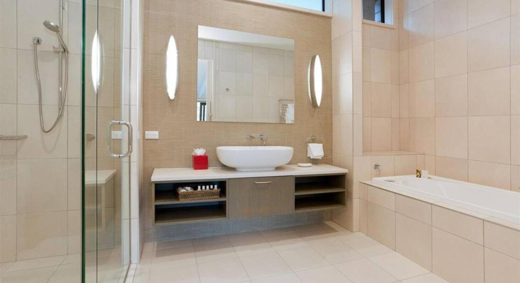 Modern and Spacious Bathrooms