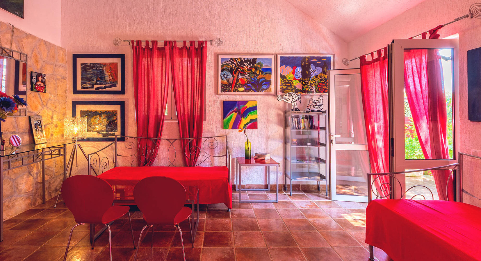 Violet bungalow, interior view, living room