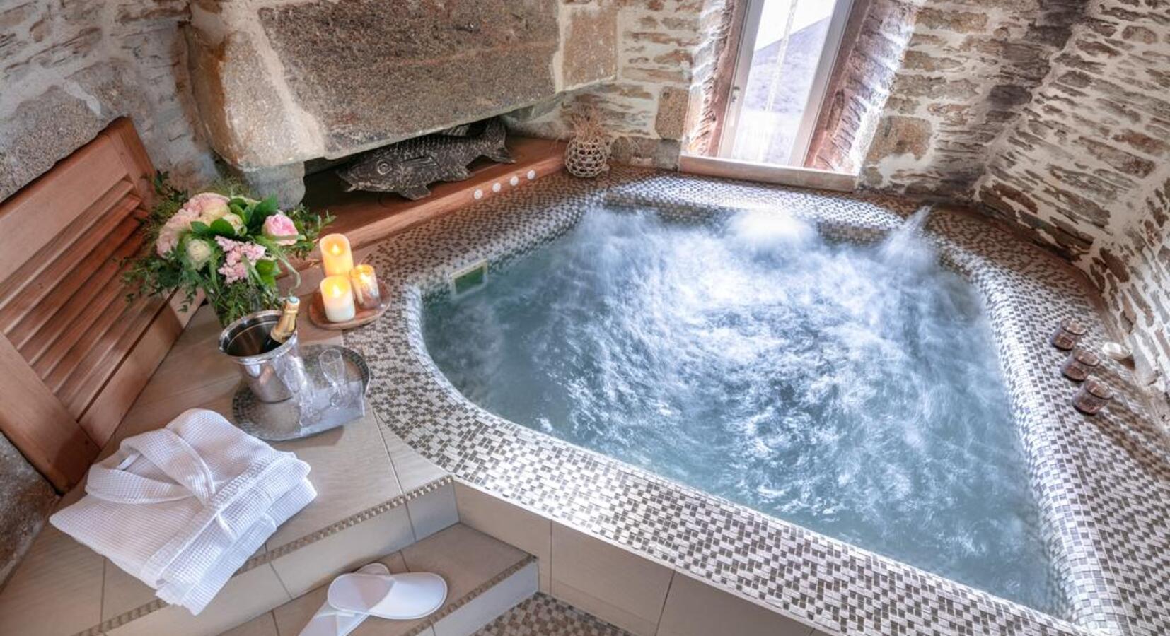 Indoor hot tub