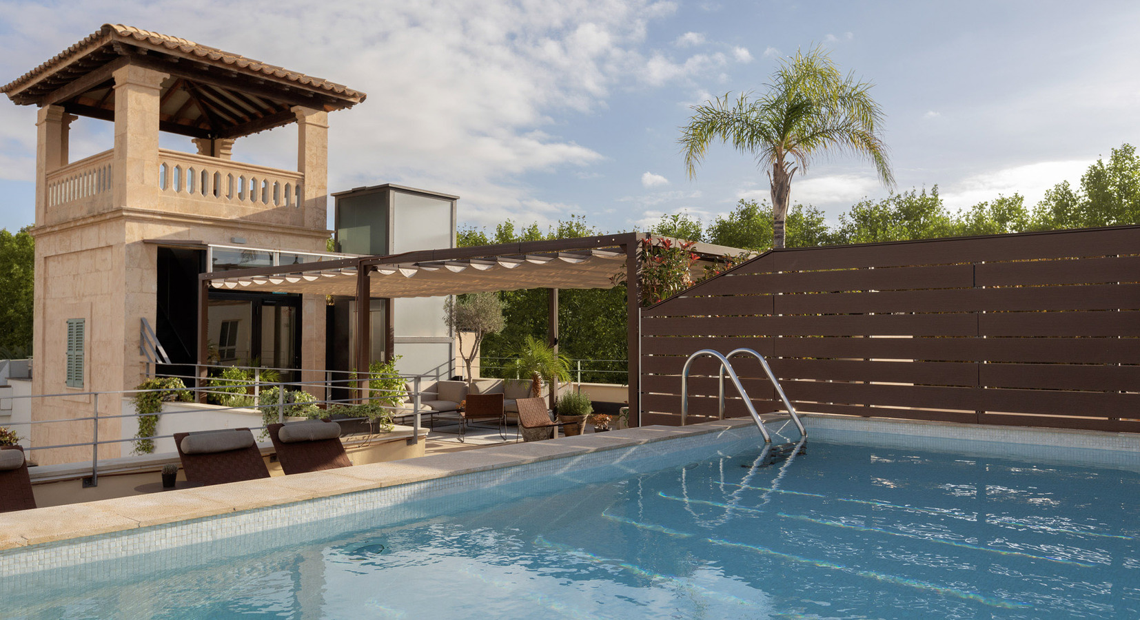 Rooftop Pool and Terrace