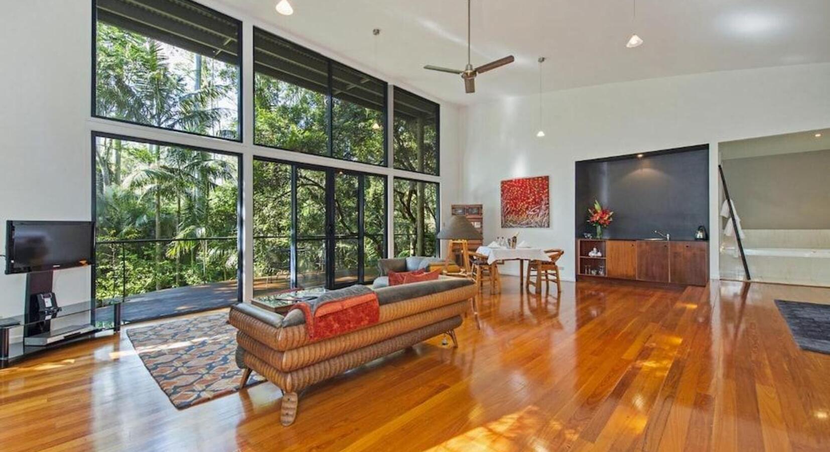 Treehouse Sitting Room 