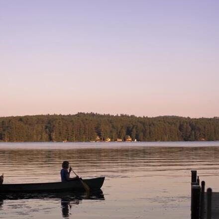 Friends Lake Inn