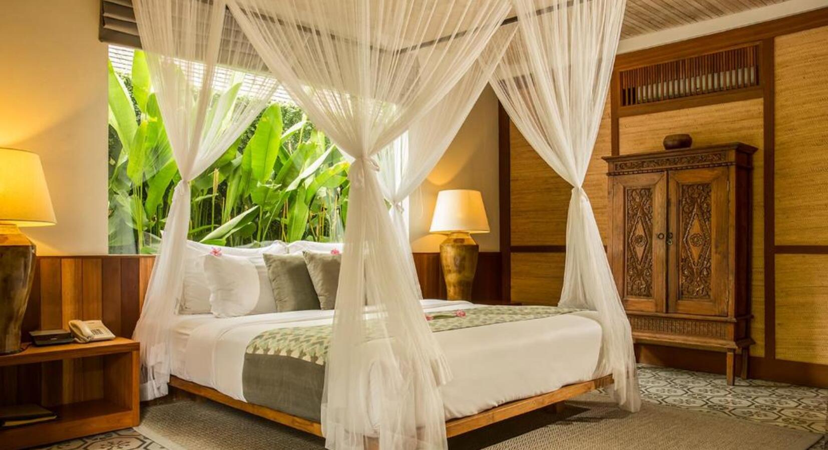 Santai Suite with Garden View - Bedroom 