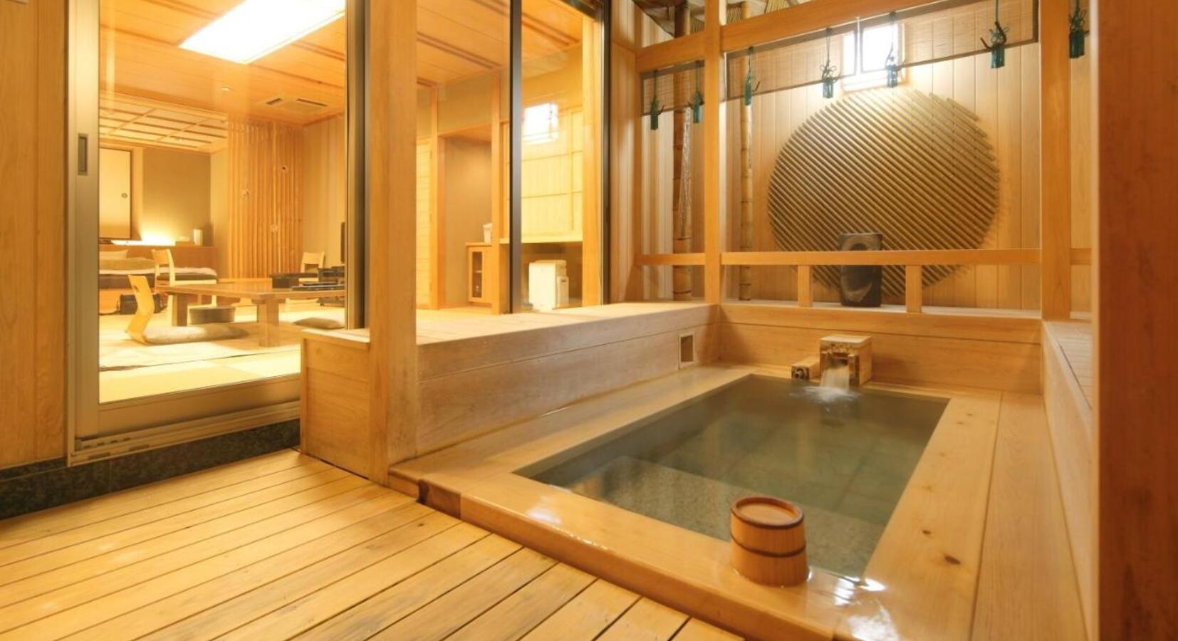 Hot spring bath