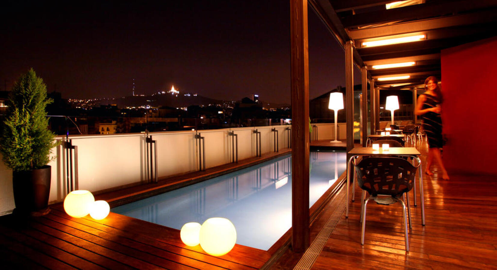 Rooftop pool